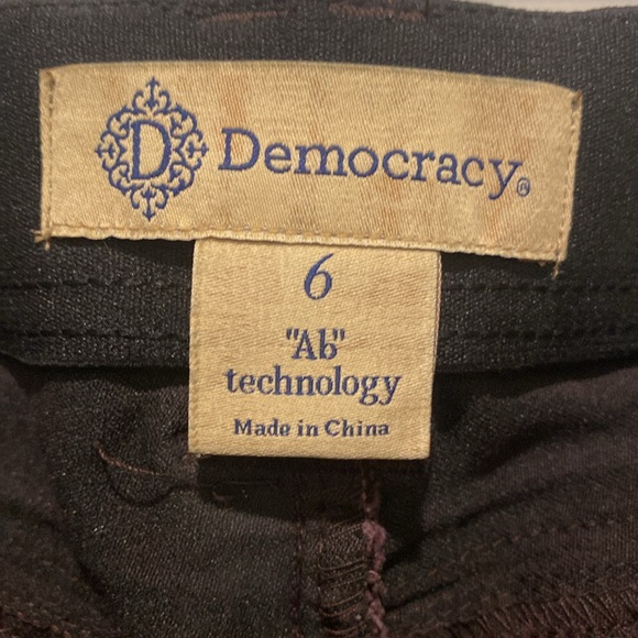 Democracy mid rise skinny plum ankle jeans - Picture 2 of 4